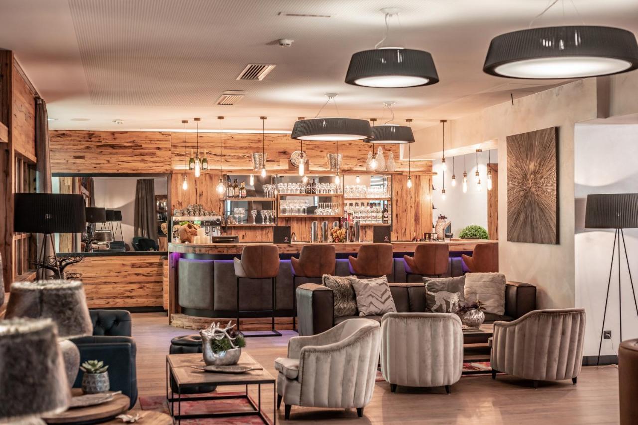 Hotel Adapura Ваграйн Экстерьер фото