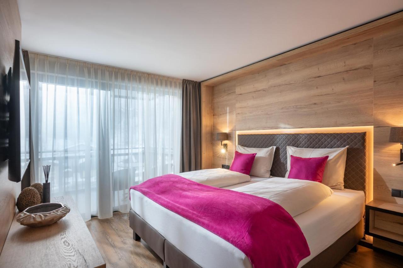 Hotel Adapura Ваграйн Экстерьер фото